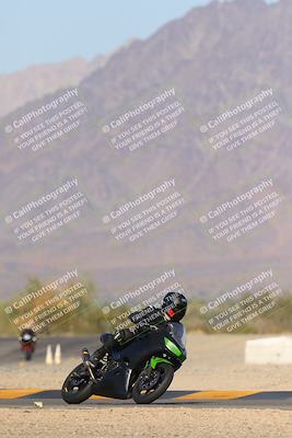 media/Dec-09-2023-SoCal Trackdays (Sat) [[76a8ac2686]]/Turn 4 Set 1 (1120am)/